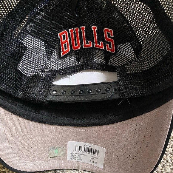 NBA Chicago Bulls Trucker Cap - Picture 5 of 5